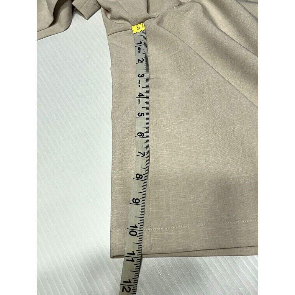 NWT Misook Bermuda Womens Medium Knee Length Wide Leg Tan Shorts Stretch - Picture 7 of 10